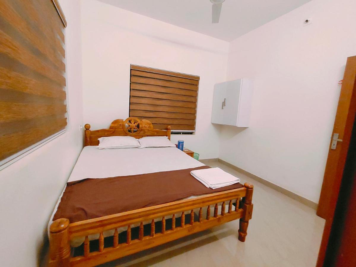 Corniche Beach Resort Mulappilangād Dış mekan fotoğraf