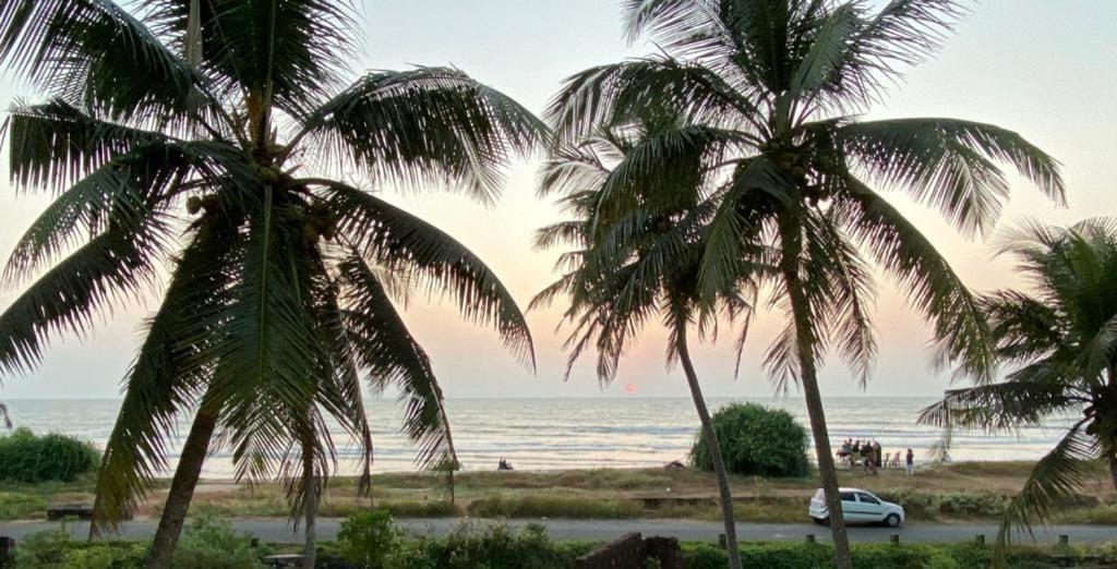 Corniche Beach Resort Mulappilangād Dış mekan fotoğraf